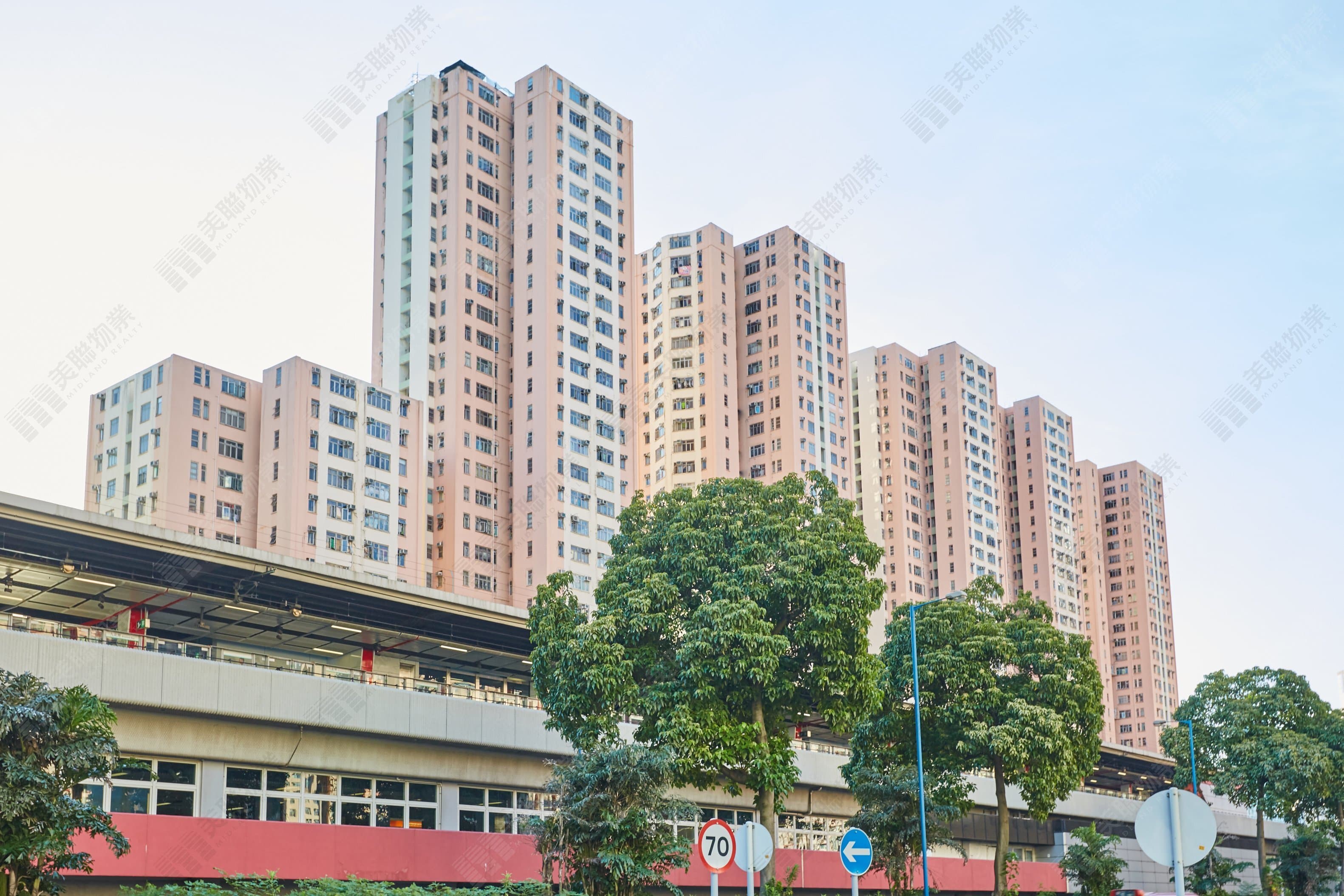 九龍灣偉業街33號德福花園U座5字樓507號單位。(銀主命) 屋苑參考相片